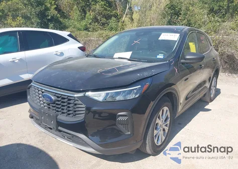 2024 Ford Escape Active z USA, uszkodzony, nr VIN 1FMCU0GN4RUA66314